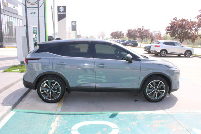 Nissan Qashqai  1.3DIG-T SKYPACK 4X 2023 Model Otomatik Vites