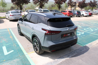 Nissan Qashqai  1.3DIG-T SKYPACK 4X 2023 Model Otomatik Vites