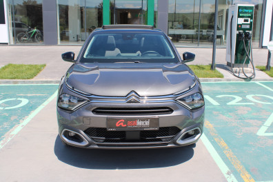 Citroen C4 X 1.2 SHİNE BOLD  2024 Model Otomatik Vites