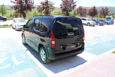 Peugeot Rifter  1.5 ALLURE 2025 Model Otomatik Vites