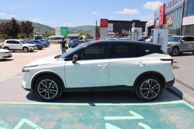 Nissan Qashqai 1.3DIG-T SKYPACK 2023 Model Otomatik Vites