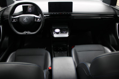 MG MG4 64 KWSA LUXURY 2023 Model Otomatik Vites