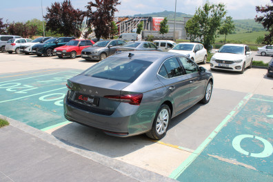 Skoda Octavia 1.5 MHEV PREMİUM 2025 Model Otomatik Vites