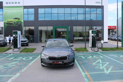 Skoda Octavia  1.5 MHEV ELİTE 2025 Model Otomatik Vites