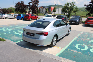 Skoda Octavia  1.5 MHEV ELİTE 2025 Model Otomatik Vites