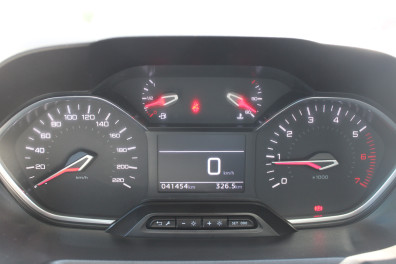 Peugeot Rifter 1.5 ALLURE 2022 Model Düz Vites