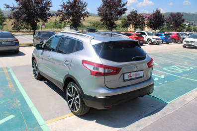 Nissan Qashqai 1.6DCİ BLACK EDİTİO 2017 Model Otomatik Vites