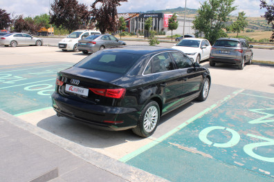 Audi A3 SEDAN 1.6TDİ AMBİENTE 2015 Model Otomatik Vites