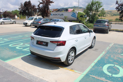 Skoda Fabia 1.0 TSİ PREMİUM  2025 Model Otomatik Vites