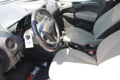 Ford  Tourneo COURİER 1.5TDCİ TİTANİUM 2019 Model Düz Vites