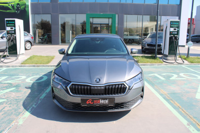 Skoda Octavia 1.5 MHEV ELİTE  2025 Model Otomatik Vites
