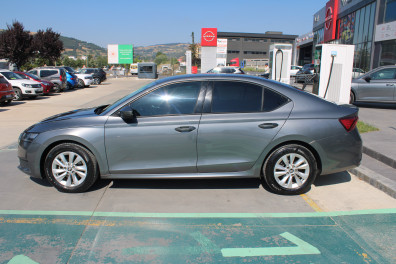 Skoda Octavia 1.5 MHEV ELİTE  2025 Model Otomatik Vites