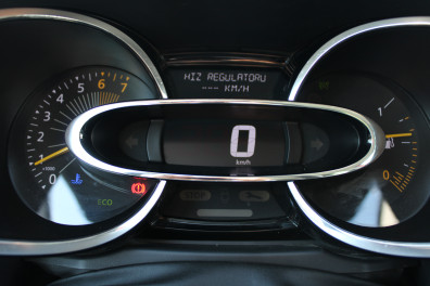 Renault Clio 0.9TCE İCON 2014 Model Düz Vites