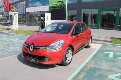 Renault Clio 0.9TCE İCON 2014 Model Düz Vites