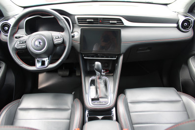 MG ZS 1.0T-GDİ LUXURY PLUS 2023 Model Otomatik Vites