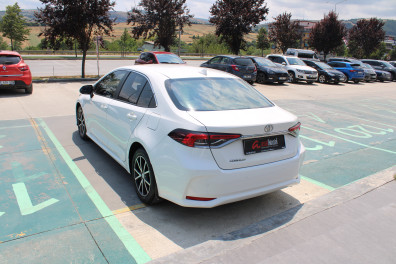 Toyota Corolla 1.5 VİSİON  2021 Model Otomatik Vites
