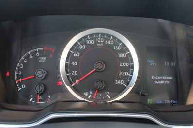 Toyota Corolla 1.5 VİSİON  2021 Model Otomatik Vites