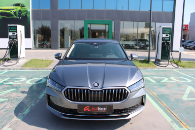 Skoda Superb 1.5MHEV PRESTİGE 2025 Model Otomatik Vites