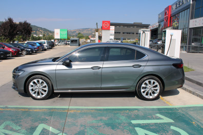 Skoda Superb 1.5MHEV PRESTİGE 2025 Model Otomatik Vites