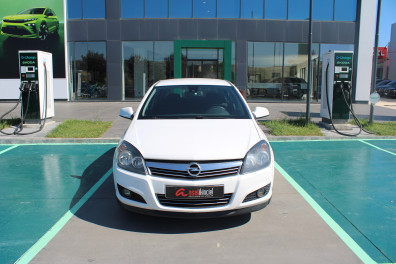 Opel Astra 1.3CDTİ ESSENTİA 2011 Model Otomatik Vites