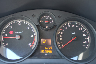 Opel Astra 1.3CDTİ ESSENTİA 2011 Model Otomatik Vites