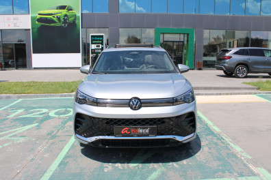 Volkswagen Tiguan 1.5E-TSİ R LİNE  2025 Model Otomatik Vites