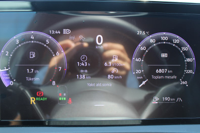 Volkswagen Tiguan 1.5E-TSİ R LİNE  2025 Model Otomatik Vites