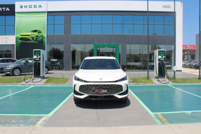 MG HS 1.5T-GDİ LUXURY  2024 Model Otomatik Vites