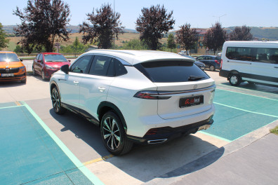 MG HS 1.5T-GDİ LUXURY  2024 Model Otomatik Vites