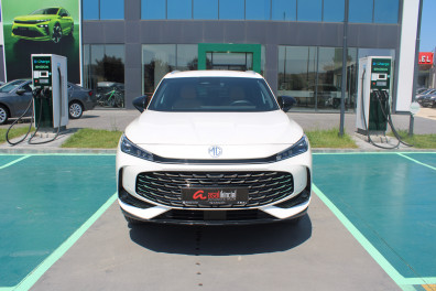 MG HS 1.5T-GDİ LUXURY  2024 Model Otomatik Vites