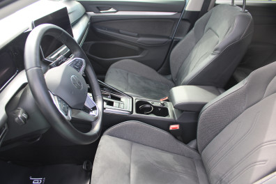 Volkswagen Golf 1.5 e-TSİ STYLE AT 2025 Model Otomatik Vites