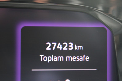 Volkswagen Golf 1.5 e-TSİ STYLE AT 2025 Model Otomatik Vites