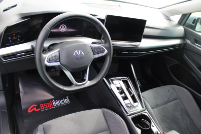 Volkswagen Golf 1.5 e-TSİ STYLE AT 2025 Model Otomatik Vites