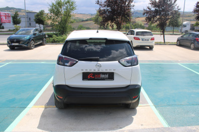 Opel Crossland 1.2T ESSENTİAL AT 2022 Model Otomatik Vites