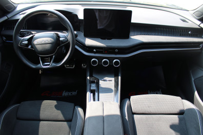 Skoda Superb 1.5 PLUG İN HYBRİD AT 2025 Model Otomatik Vites
