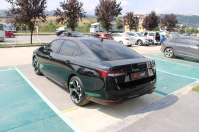 Skoda Superb 1.5 PLUG İN HYBRİD AT 2025 Model Otomatik Vites