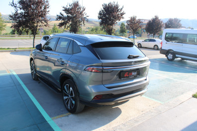 MG HS 1.5 PLUG İN HYBRİD LUXURY AT 2024 Model Otomatik Vites
