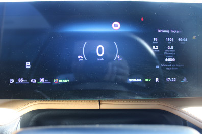 MG HS 1.5 PLUG İN HYBRİD LUXURY AT 2024 Model Otomatik Vites