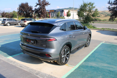 MG HS 1.5 PLUG İN HYBRİD LUXURY AT 2024 Model Otomatik Vites