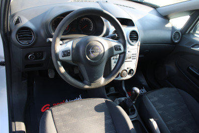 Opel Corsa 1.3 CDTi ESSENTİA MT 2014 Model Düz Vites