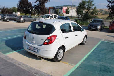 Opel Corsa 1.3 CDTi ESSENTİA MT 2014 Model Düz Vites
