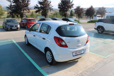 Opel Corsa 1.3 CDTi ESSENTİA MT 2014 Model Düz Vites