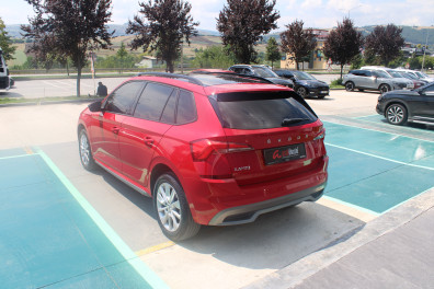 Skoda Kamiq 1.5 TSİ PREMİUM AT CAMTAVAN 2022 Model Otomatik Vites