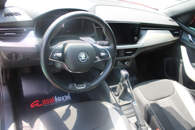 Skoda Kamiq 1.5 TSİ PREMİUM AT CAMTAVAN 2022 Model Otomatik Vites