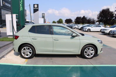 Skoda Fabia 1.0 TSİ PREMIUM AT 2025 Model Otomatik Vites