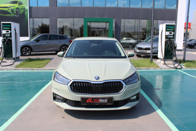 Skoda Fabia 1.0 TSİ PREMIUM AT 2025 Model Otomatik Vites