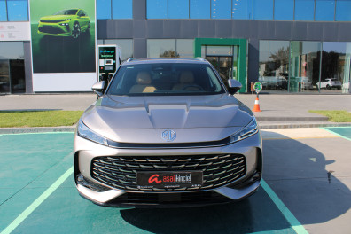 MG HS 1.5T-GDİ LUXURY  2025 Model Otomatik Vites