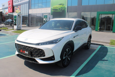 MG HS 1.5T-HYBİRD LUXURY 2025 Model Otomatik Vites