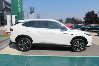 MG HS 1.5T-HYBİRD LUXURY 2025 Model Otomatik Vites