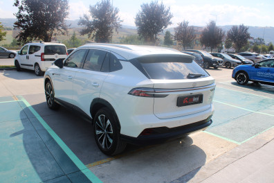MG HS 1.5T-HYBİRD LUXURY 2025 Model Otomatik Vites